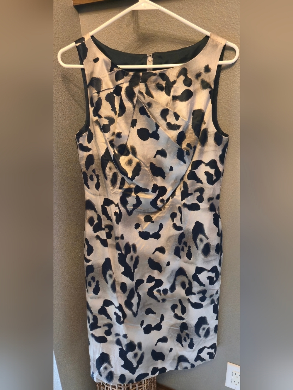 Anne Taylor 6 silk Blend animal print Sleeveless Sheath Dress Trending Neutral - Picture 15 of 15